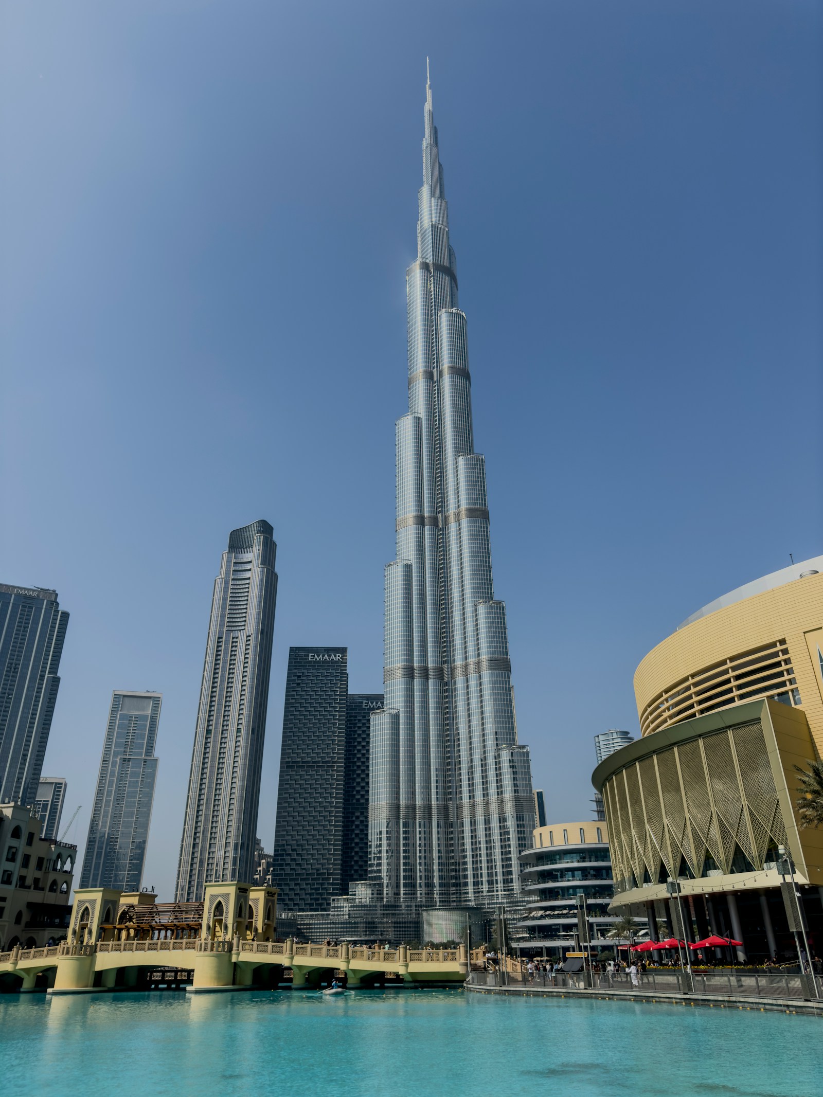 Family settling in the United Arab Emirates
